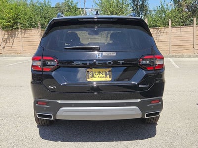 2025 Honda Pilot AWD TRG
