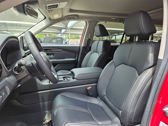 2025 Honda Pilot AWD TRG