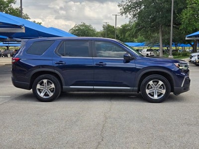 2023 Honda Pilot EX-L 8 Passenger