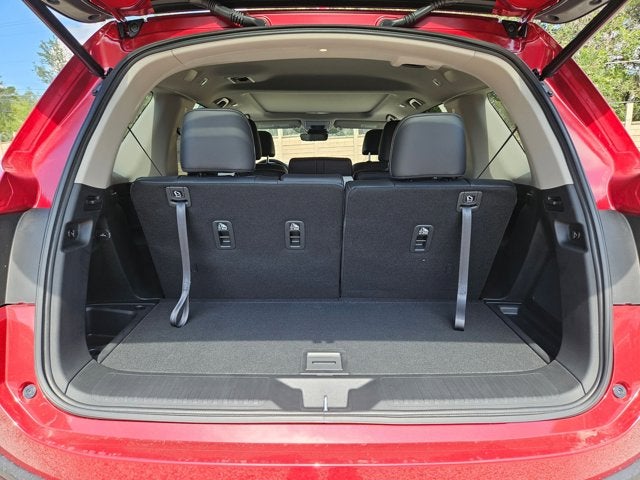 2025 Honda Pilot 2WD Touring w/HPD Wheels