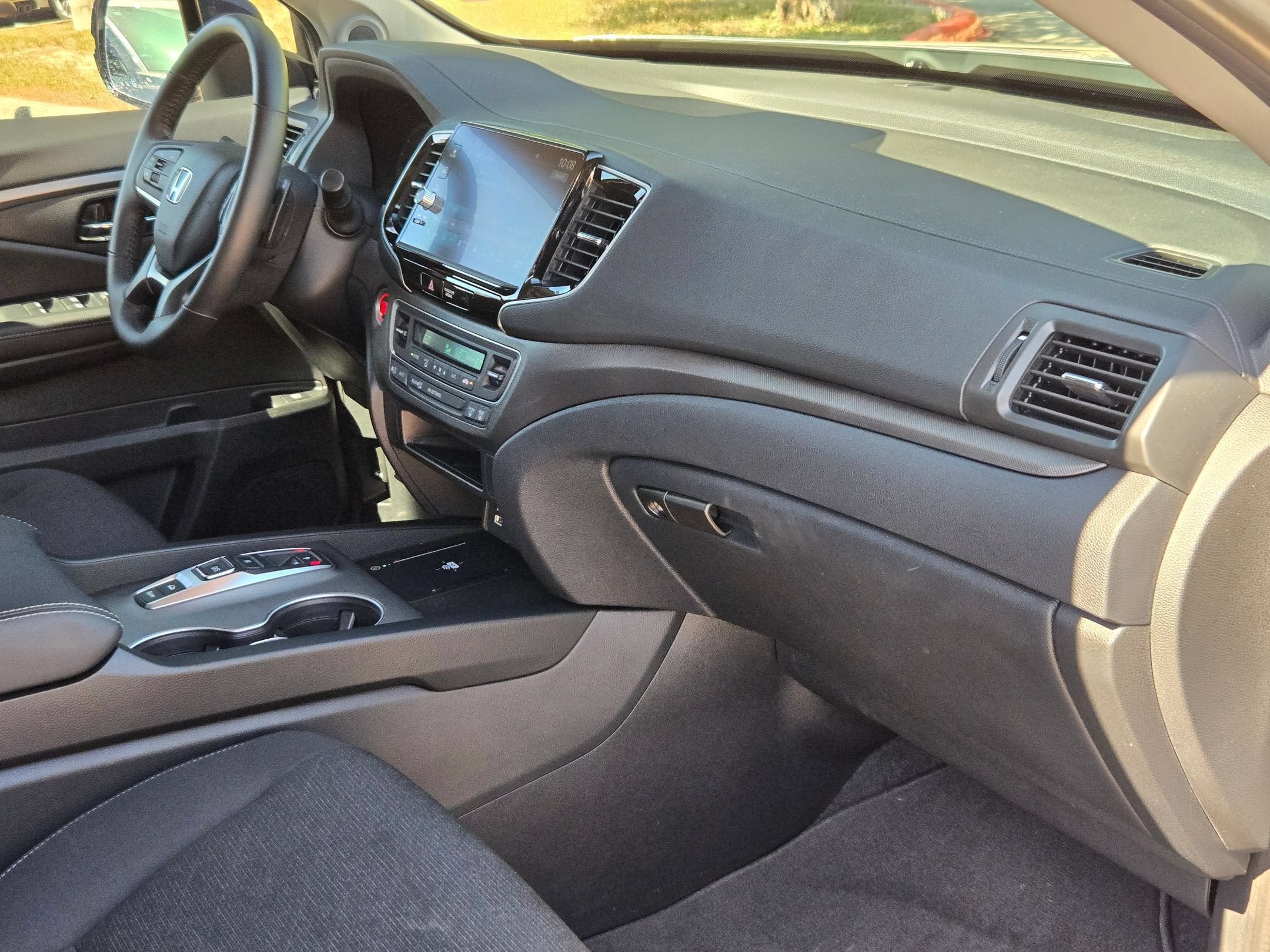 2024 Honda Ridgeline Sport - Photo 28