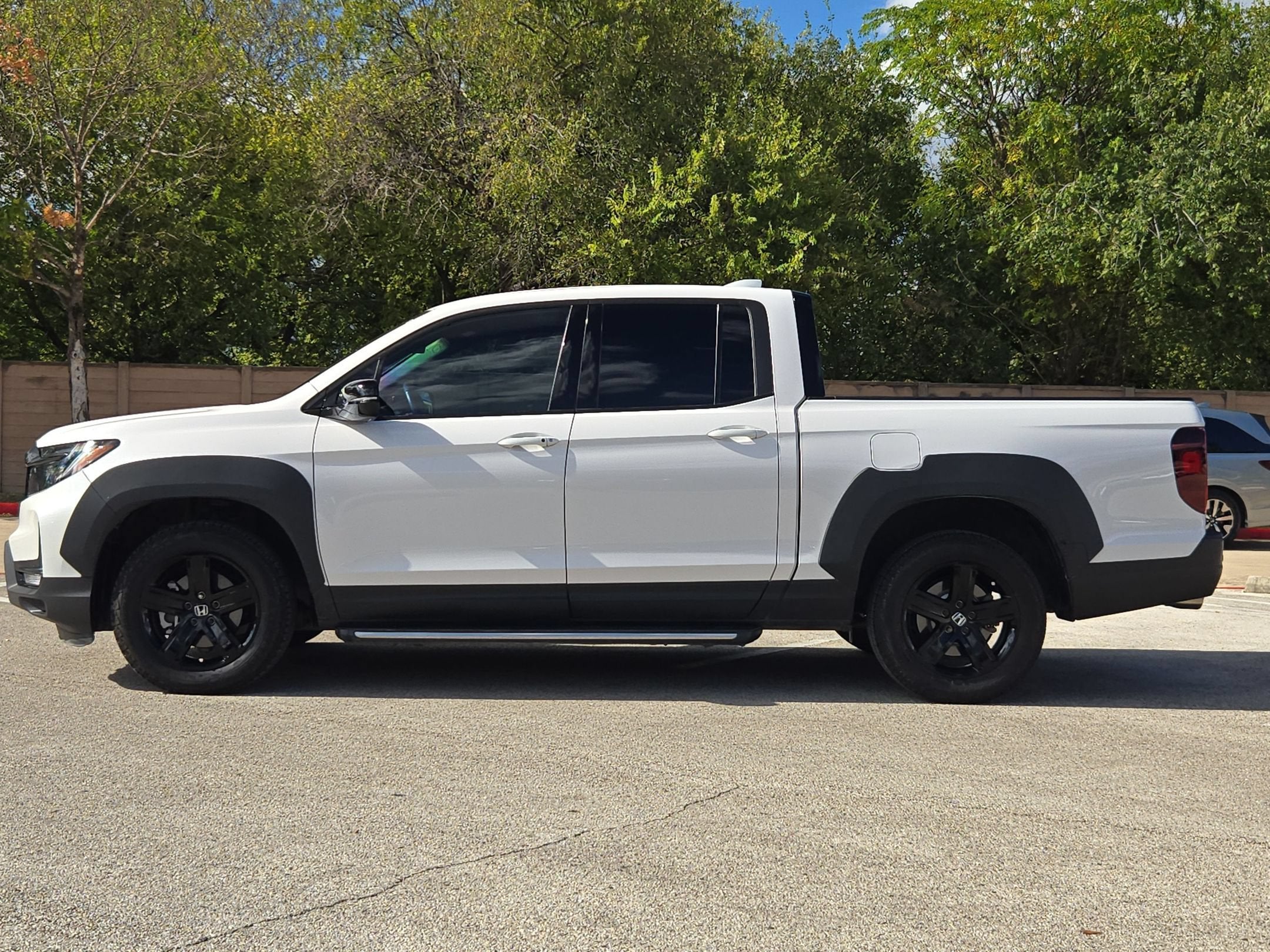 2023 Honda Ridgeline Black Edition - Photo 6