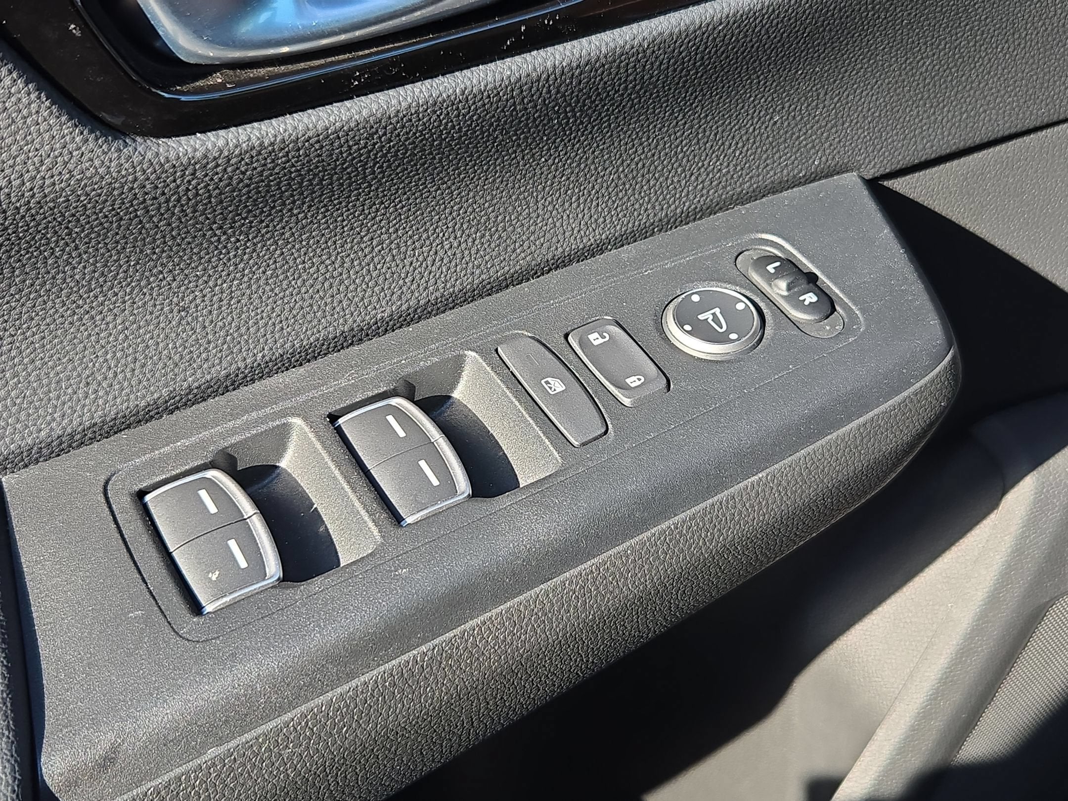 2024 Honda CR-V EX-L - Photo 11