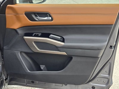 2025 Nissan Pathfinder Platinum
