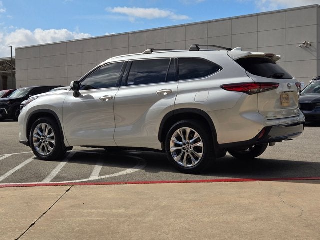 2020 Toyota Highlander Base