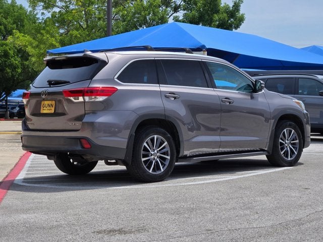 2018 Toyota Highlander Base