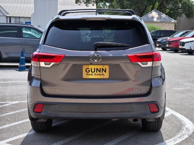 2018 Toyota Highlander Base