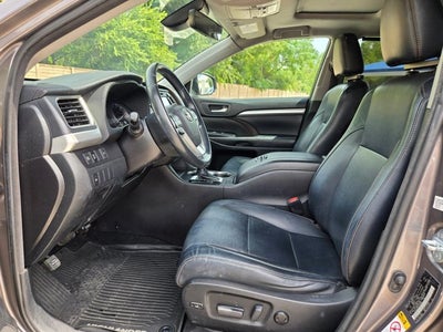 2018 Toyota Highlander Base