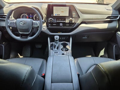 2025 Toyota Highlander XSE