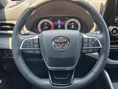 2025 Toyota Highlander XSE