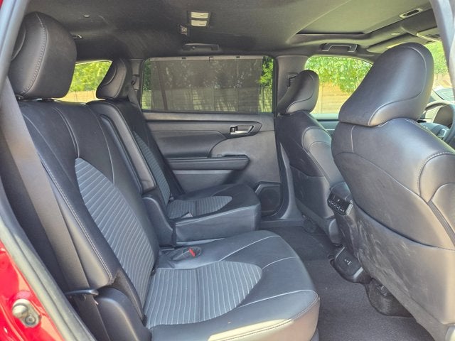 2025 Toyota Highlander XSE