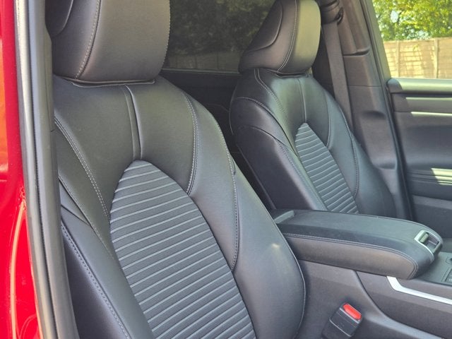 2025 Toyota Highlander XSE