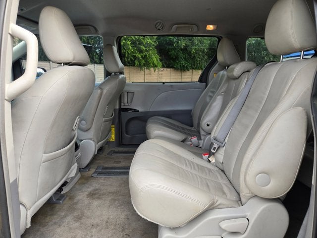 2013 Toyota Sienna LE