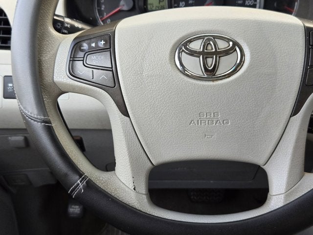 2013 Toyota Sienna LE