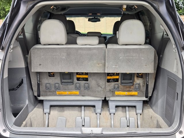 2013 Toyota Sienna LE