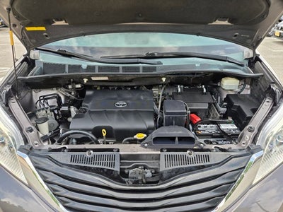 2013 Toyota Sienna LE
