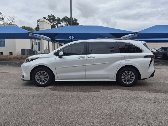2026 Toyota Sienna Base