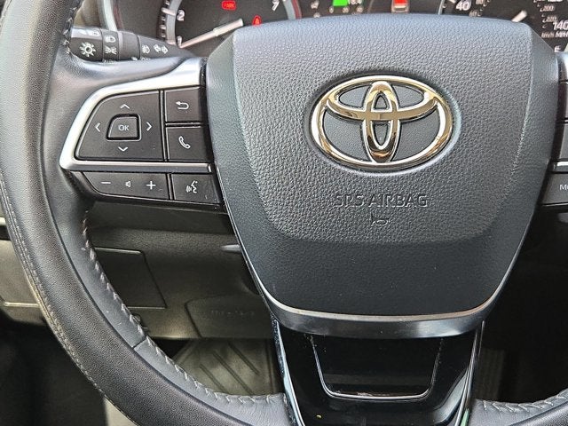 2021 Toyota Highlander Base