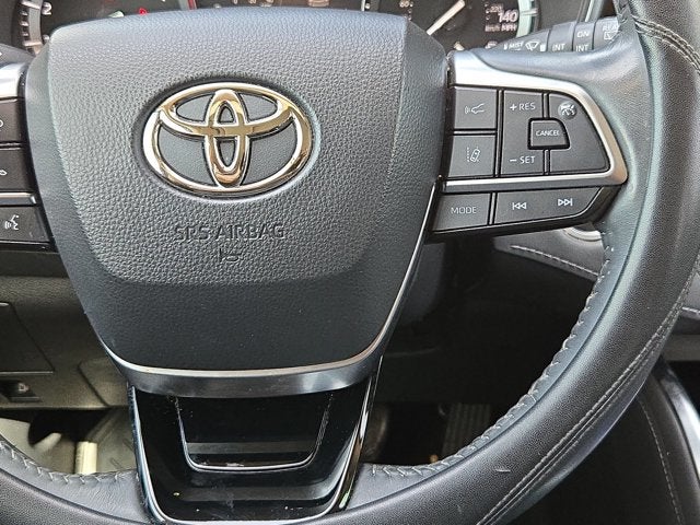2021 Toyota Highlander Base