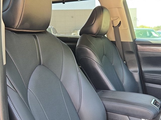 2021 Toyota Highlander Base