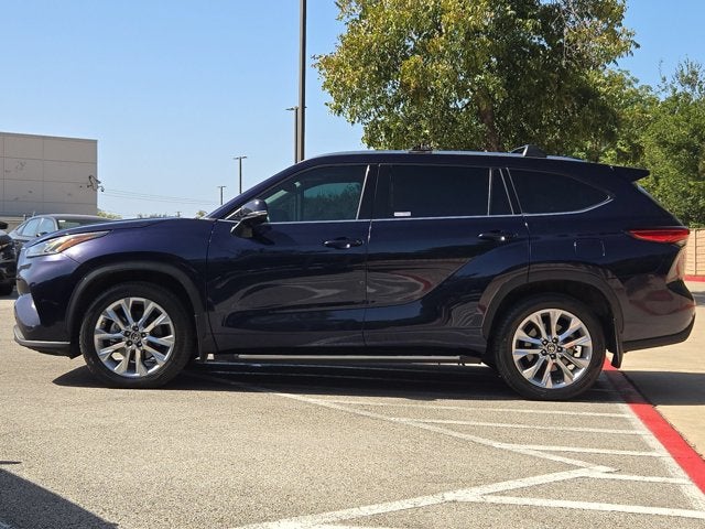 2021 Toyota Highlander Base