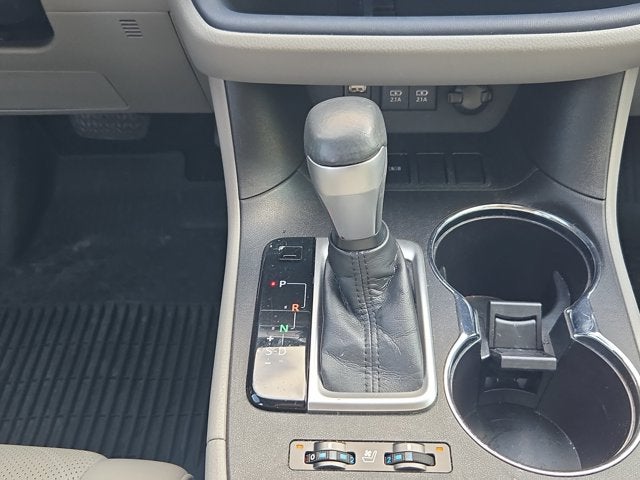 2018 Toyota Highlander Base