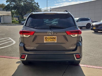 2018 Toyota Highlander Base