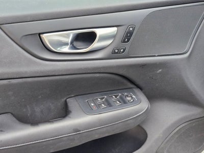 2024 Volvo S60 Core Dark Theme