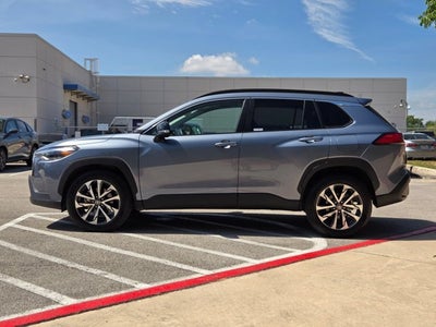2025 Toyota Corolla Cross XLE