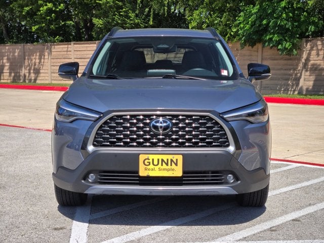 2025 Toyota Corolla Cross XLE