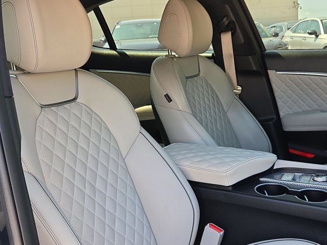2023 Genesis G70 3.3T