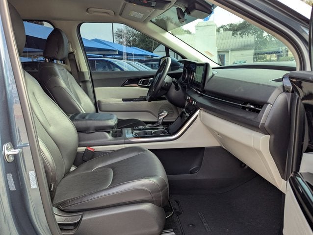 2024 Kia Carnival EX