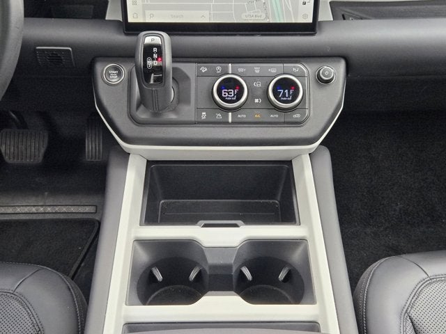 2025 Land Rover Defender S