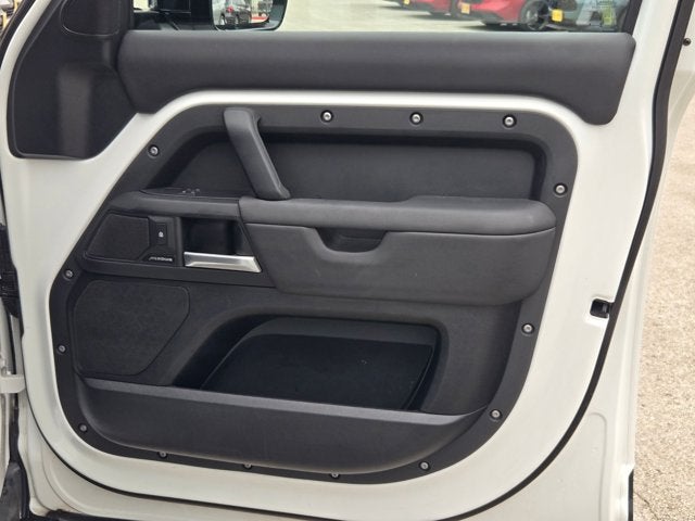 2025 Land Rover Defender S