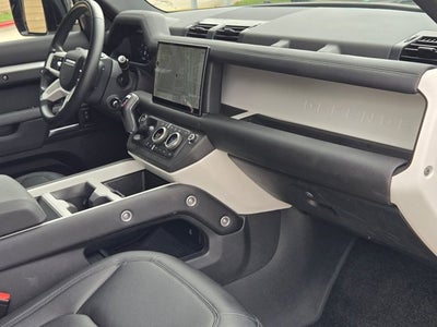 2025 Land Rover Defender S