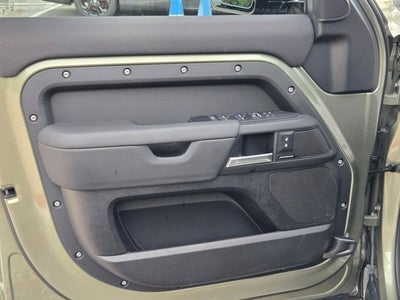 2025 Land Rover Defender S