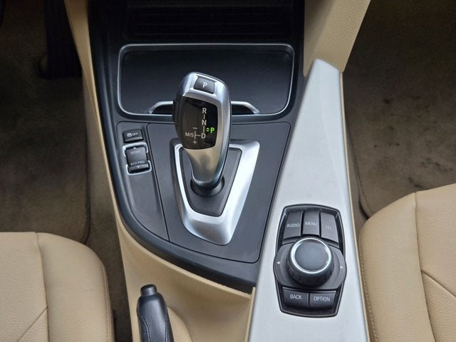 2016 BMW 3 Series 320i