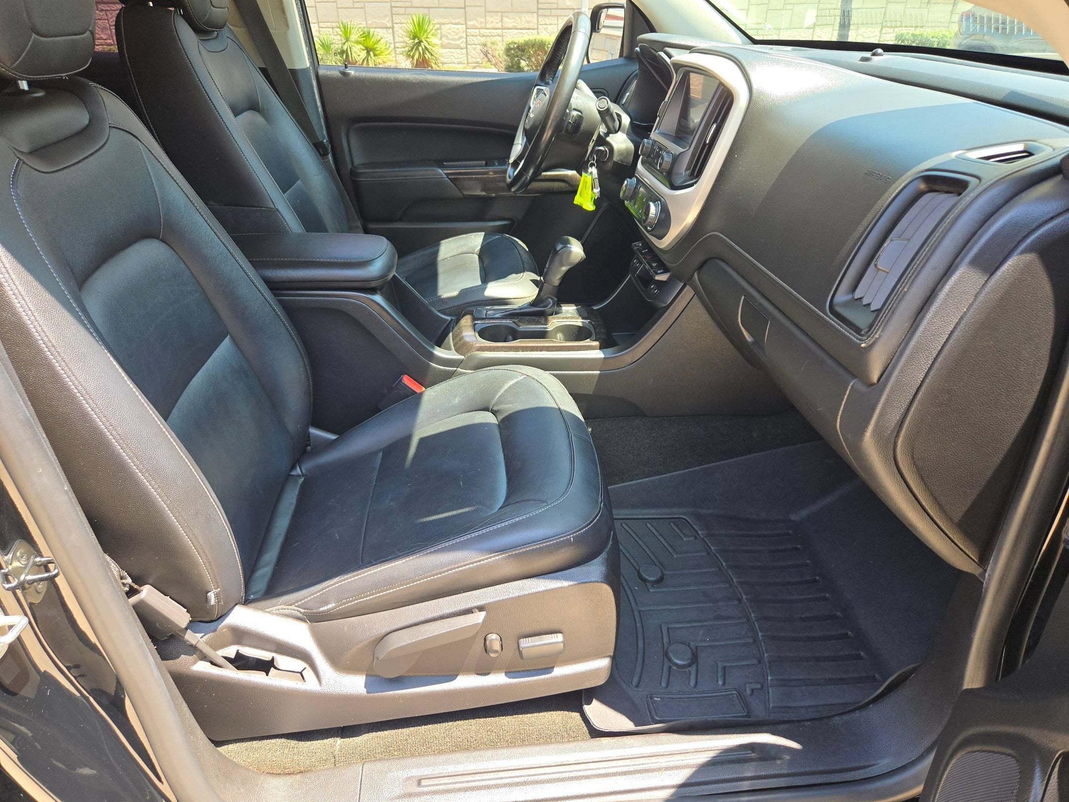 2017 GMC Canyon 4WD SLT