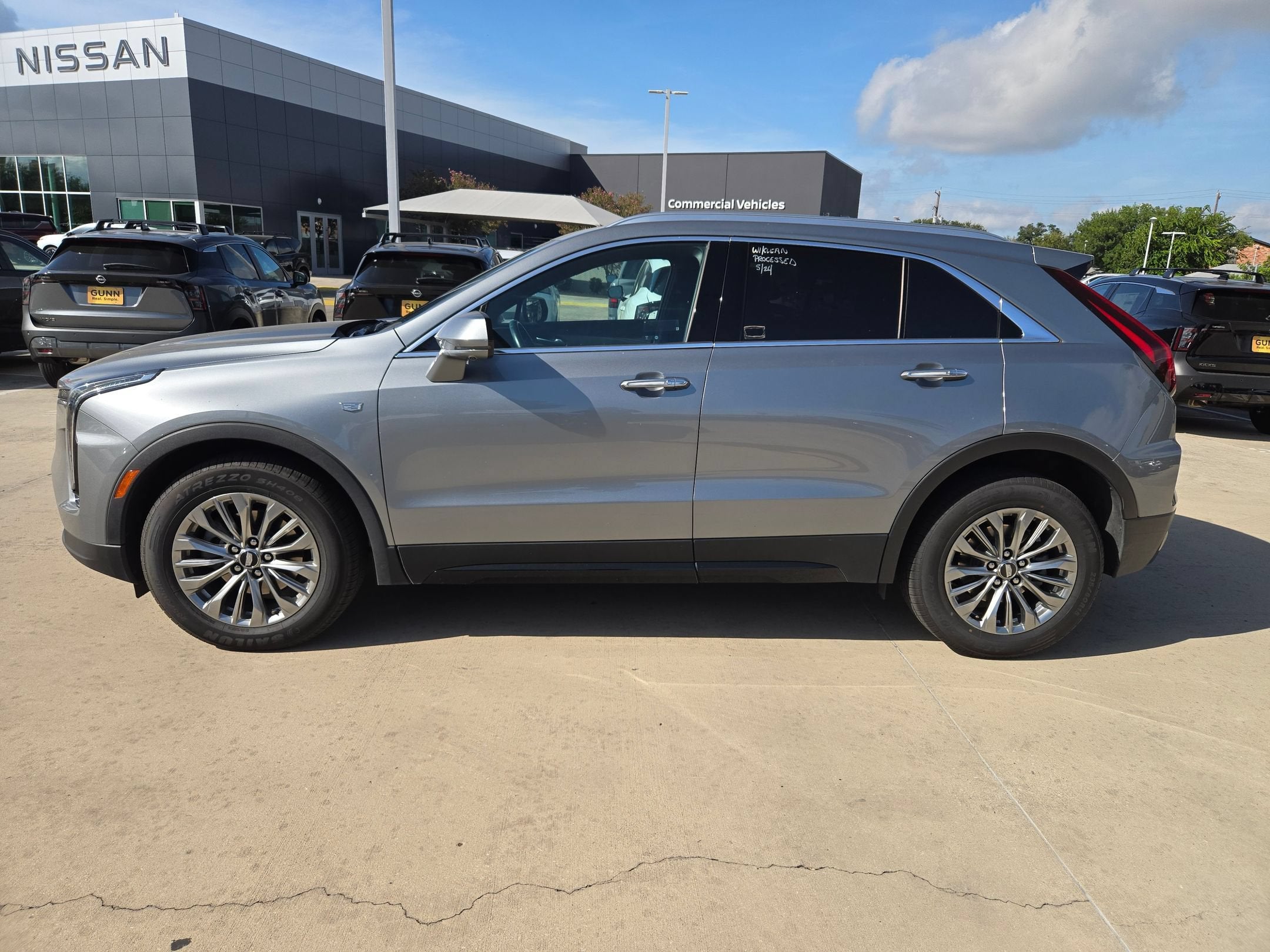 2025 Cadillac XT4 FWD Premium Luxury