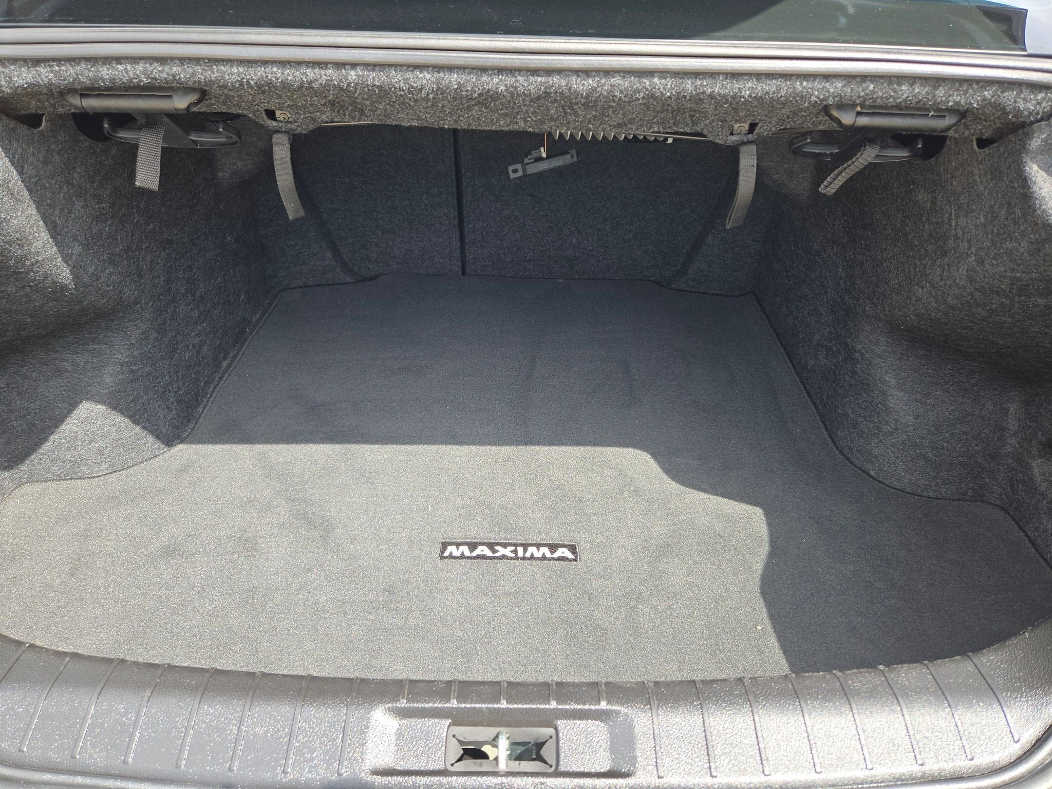 2021 Nissan Maxima SR