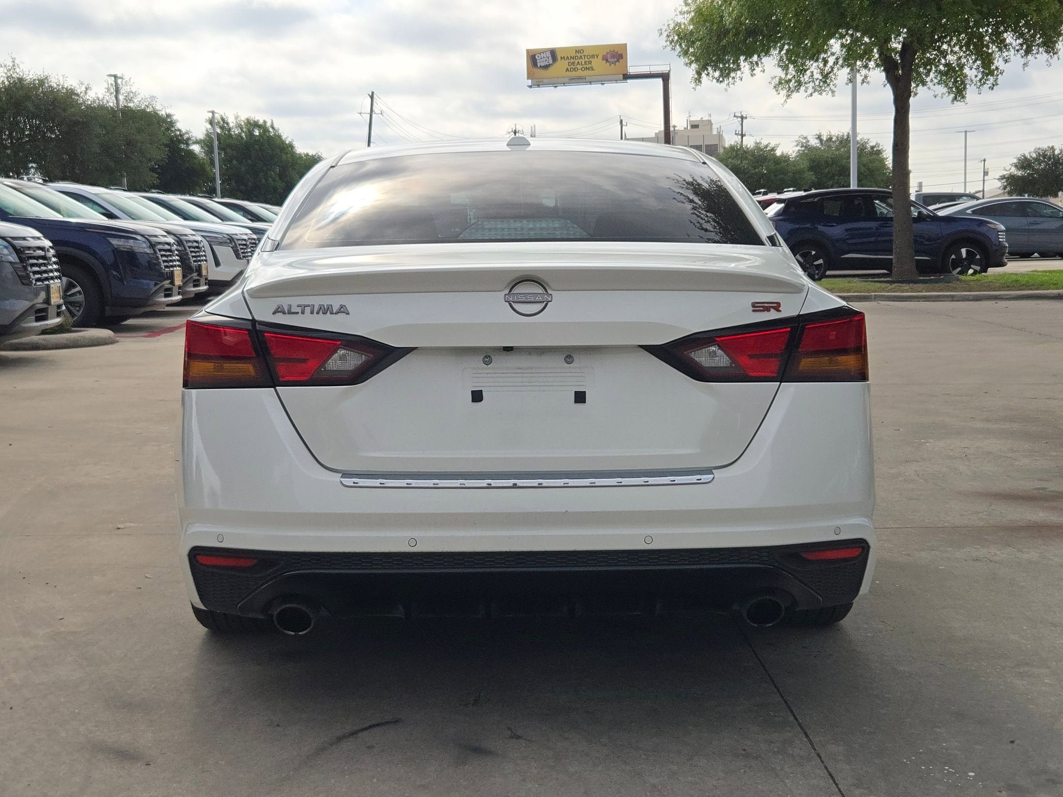 2023 Nissan Altima 2.5 SR