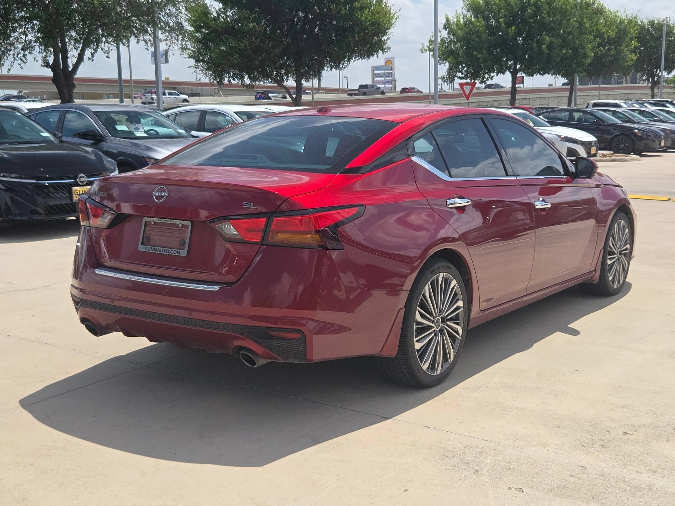 2023 Nissan Altima 2.5 SL