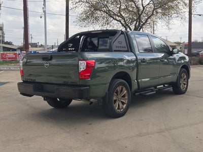 2024 Nissan Titan SV