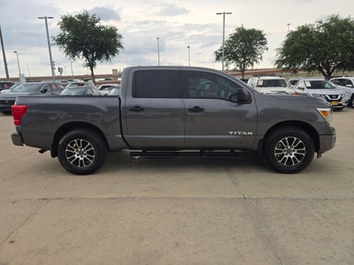 2024 Nissan Titan SV