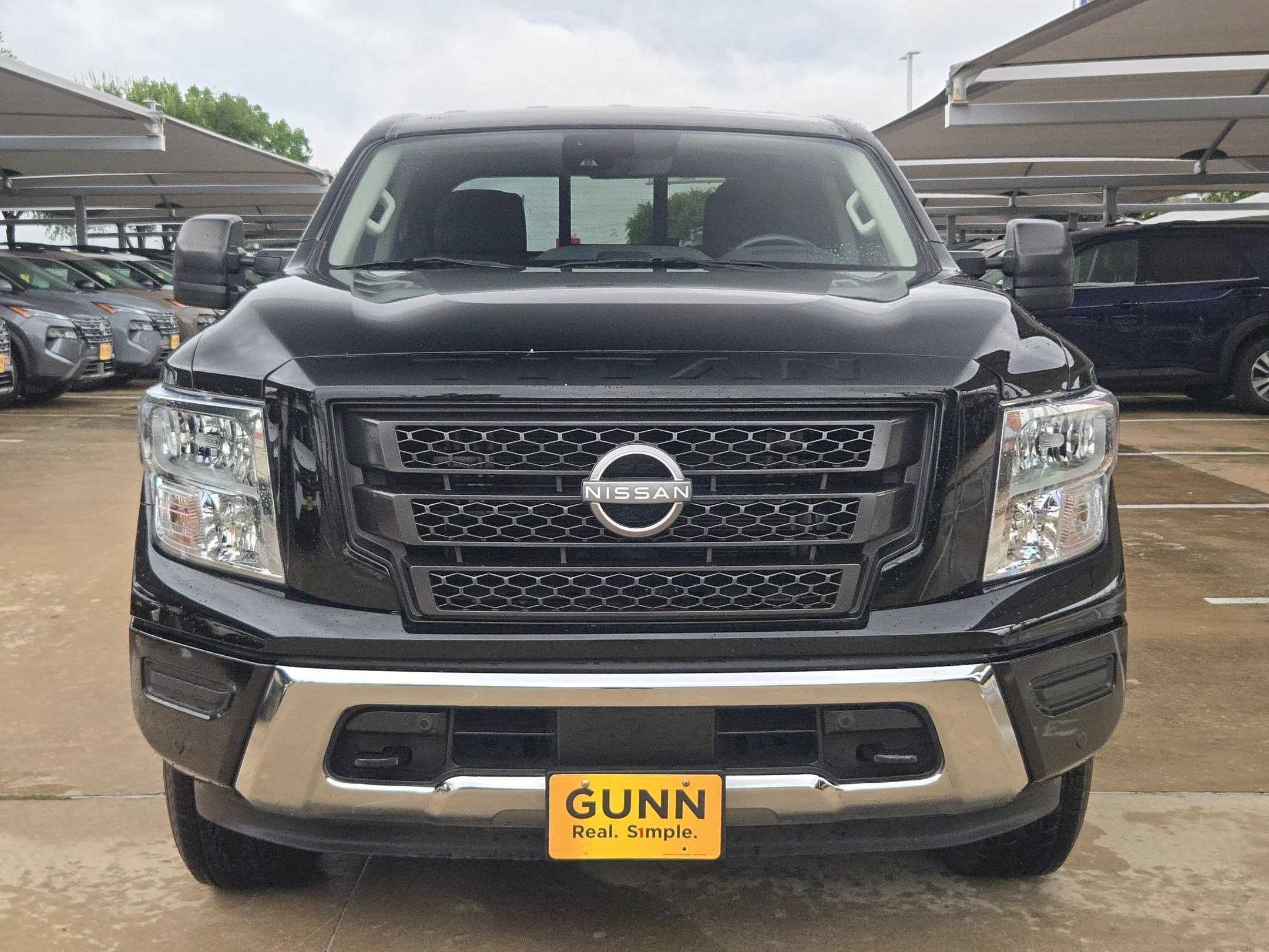 2024 Nissan Titan SV