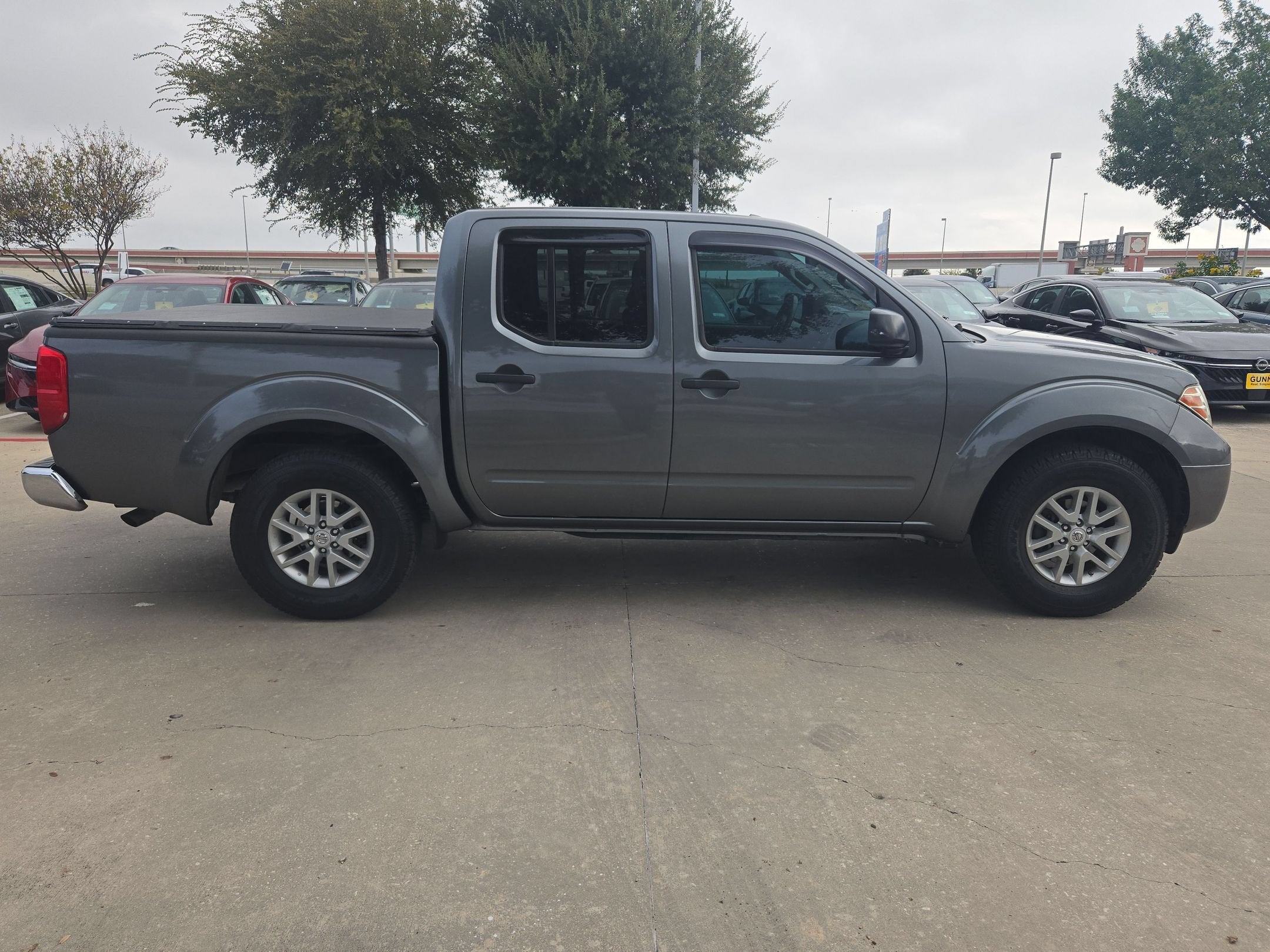 2016 Nissan Frontier SV