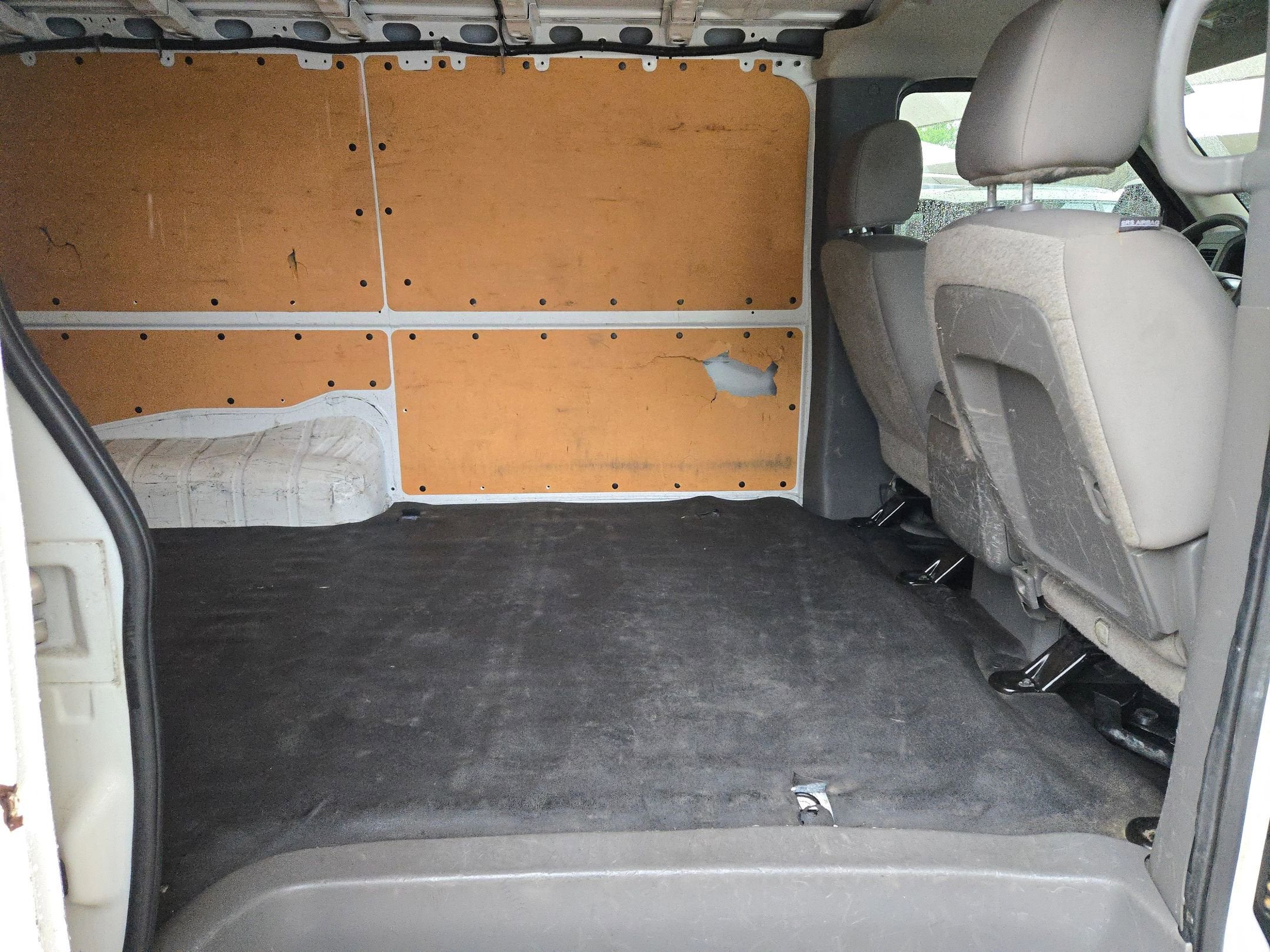 2021 Nissan NV Cargo SV