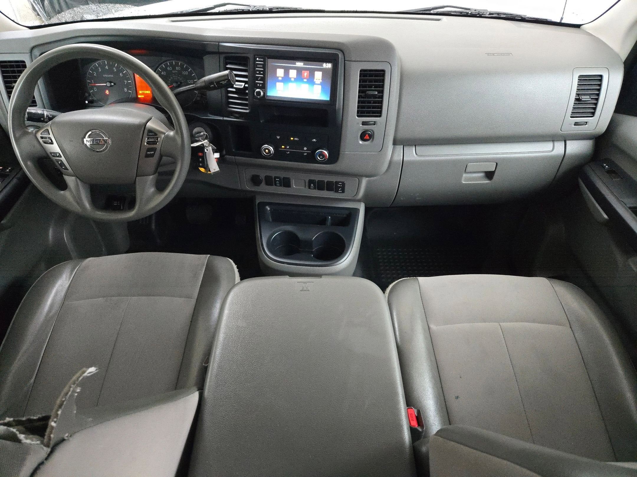 2021 Nissan NV Cargo SV