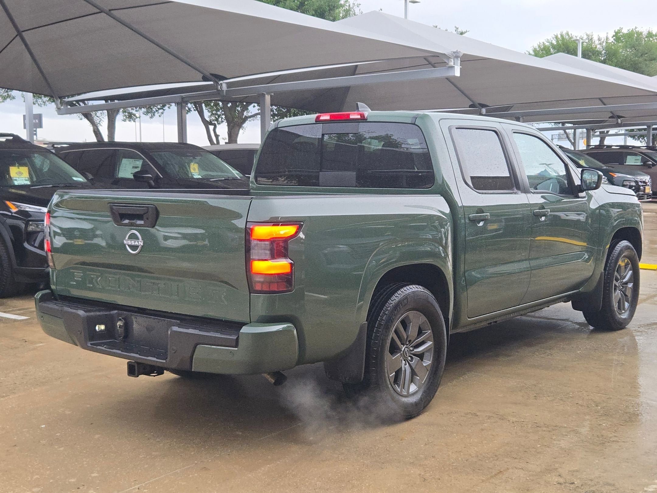 2025 Nissan Frontier SV