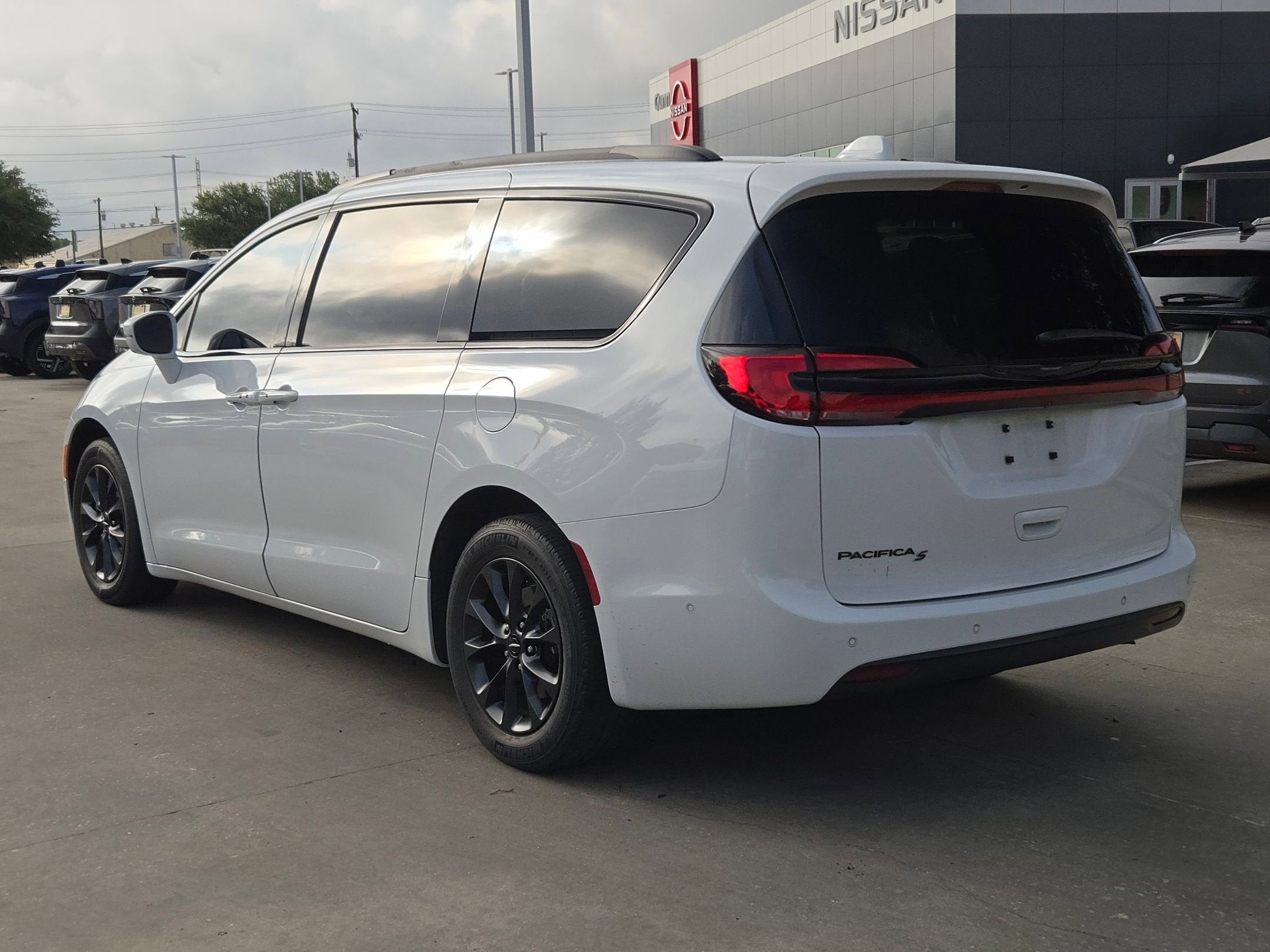 2021 Chrysler Pacifica Touring L
